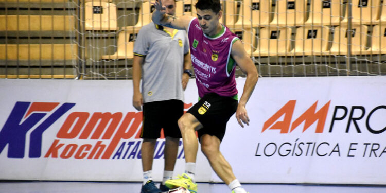 Jaraguá Futsal começa decisão do Estadual contra o Joinville na Arena