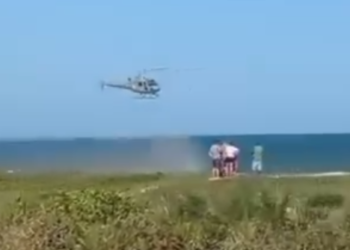 Adolescente de Jaraguá do Sul se afoga no mar e desaparece em São Francisco do Sul