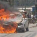 Carro pega fogo na Ponte do Zindars, em Guaramirim