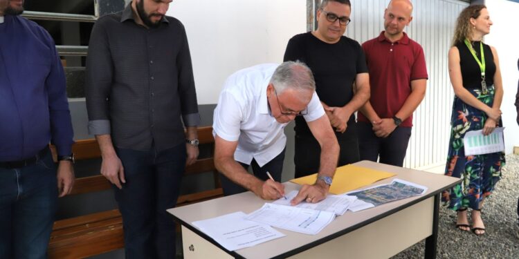 Vila Lenzi terá mais ruas pavimentadas, em Jaraguá do Sul