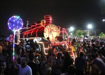 Maria Fumaça iluminada passará nesta quarta-feira (20) por Jaraguá do Sul