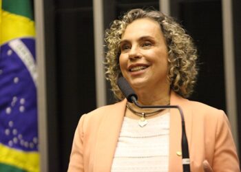 Deputada Federal Ana Paula Lima anuncia acelerador linear para ajudar no tratamento de câncer em Jaraguá do Sul