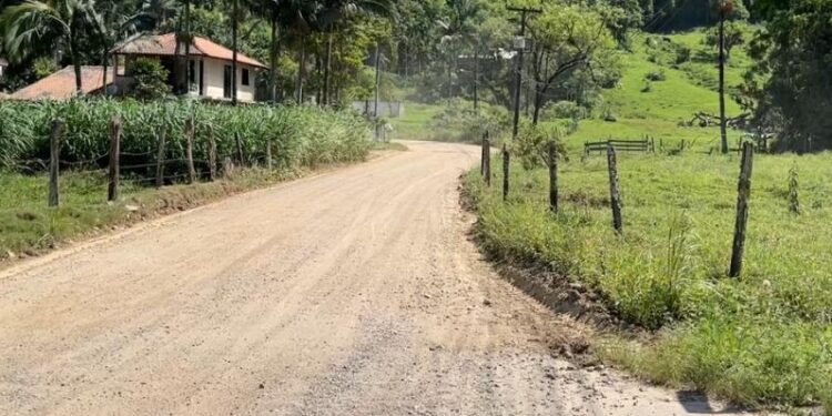 [Jaraguá] Autorizada licitação para pavimentação de rua na Barra do Rio Cerro