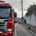 Idoso fica ferido após colidir com carro contra poste em Jaraguá do Sul