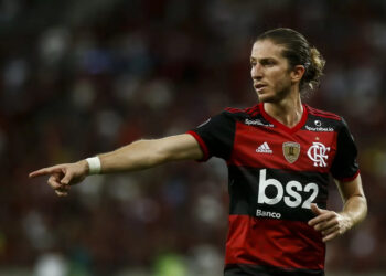 Jaraguaense Filipe Luís será o novo técnico do Sub-17 do Flamengo