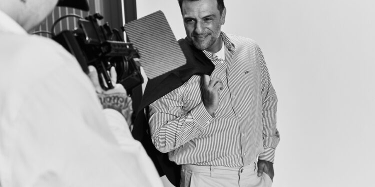 Rodrigo Lombardi integra nova campanha da Hangar 33