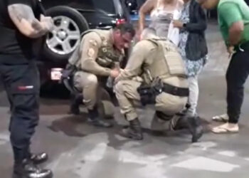 Policial militar salva vida de bebê engasgado em Blumenau