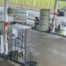 [Vídeo] Carreta invade posto de combustível após acidente em Joinville