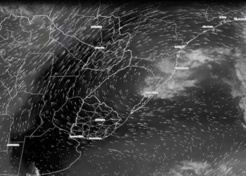Santa Catarina tem previsão de chuva persistente e volumosa até domingo (28)