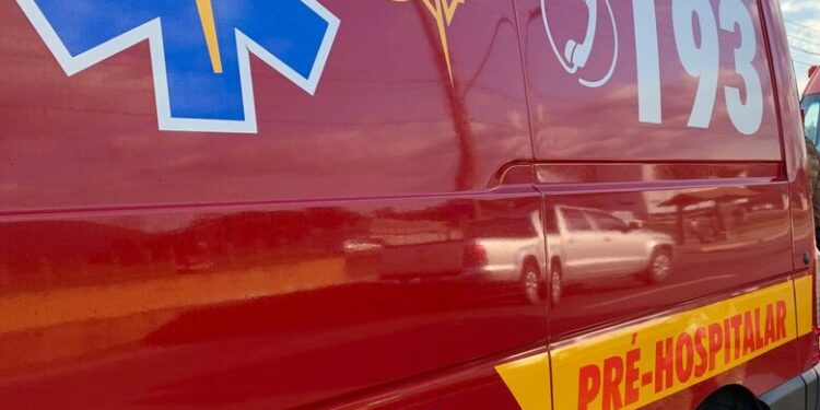 Ciclista fica ferido após bater em poste em Jaraguá do Sul