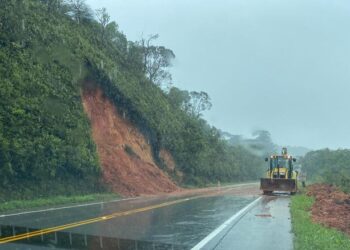 Serra da Dona Francisca será interditada para caminhões articulados devido às chuvas