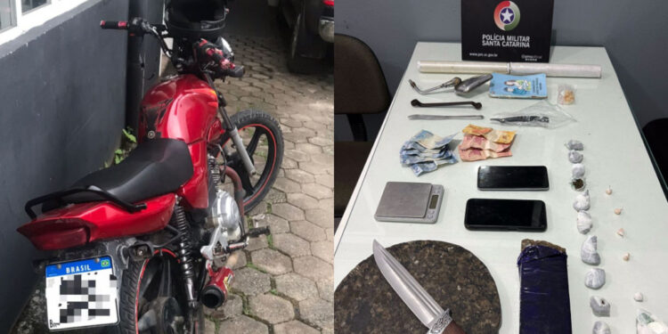 PM recupera moto furtada e apreende drogas em condomínio em Guaramirim