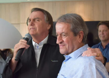 Presidente do PL é detido em flagrante por posse irregular de arma de fogo