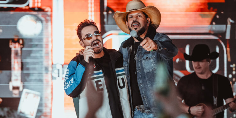 Churrasco On Fire, da dupla Fernando e Sorocaba, chega a Massaranduba