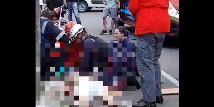 [Vídeo] Motociclista fica em estado gravíssimo após acidente em Jaraguá do Sul