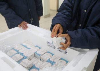 Confira quantas doses da vacina da dengue cada município da região vai receber