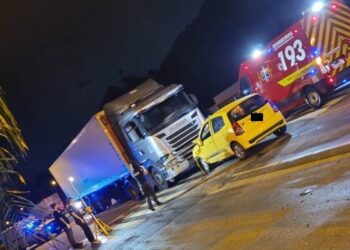 [Urgente] Motorista morre após bater de frente contra caminhão em Jaraguá do Sul