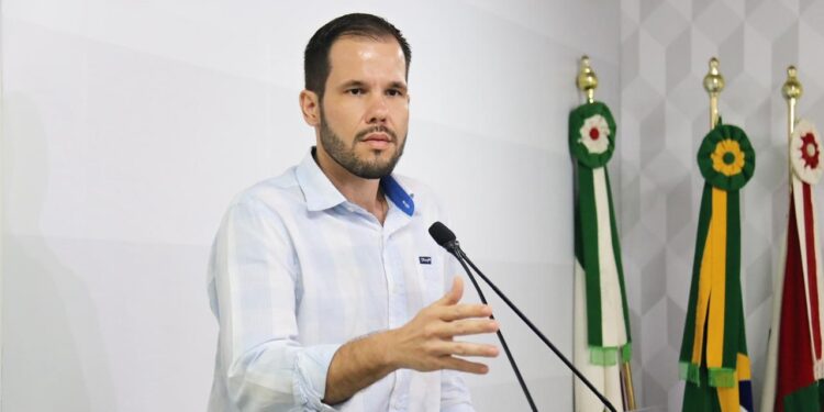 Programa Bolsa Atleta para a terceira idade em Jaraguá é proposto por Almeida