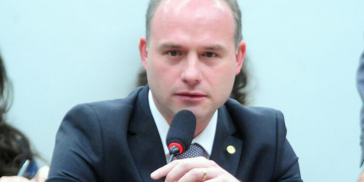 TRE-SC mantém deputado jaraguaense Fábio Schiochet no cargo