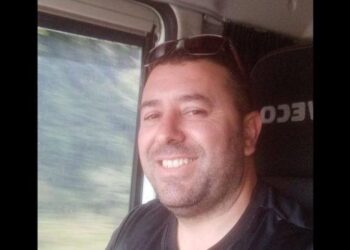 Motorista morre após caminhão cair em ribanceira na BR-280