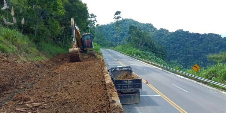 [Fotos] Serra de Corupá segue em obras e com trechos parcialmente interditados