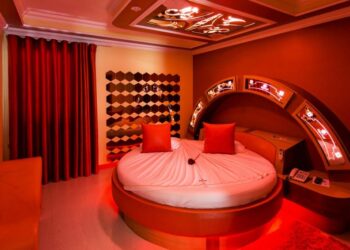 Casal é detido após se negar a pagar a conta em motel de Jaraguá do Sul