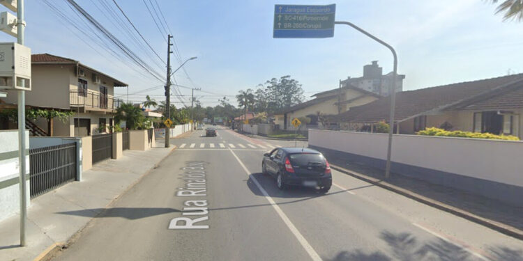 Rua importante de Jaraguá terá interdição parcial no domingo (17)