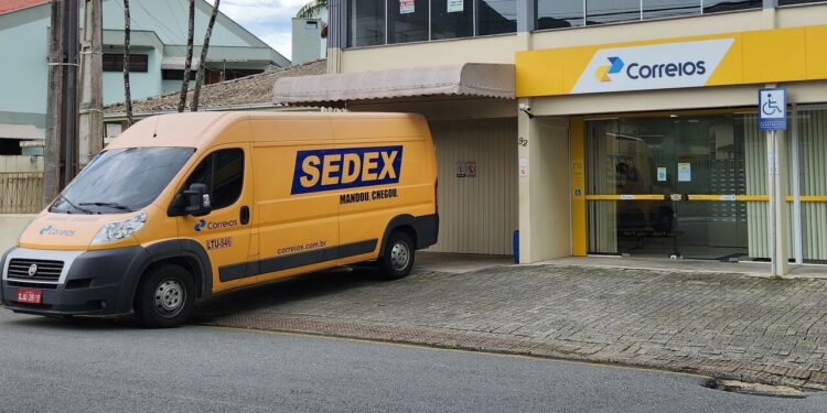 Sem trabalhadores, Correios atrasam entregas em Jaraguá do Sul