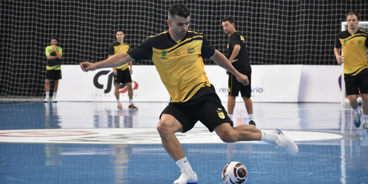 Jaraguá Futsal inicia caminhada da Supercopa