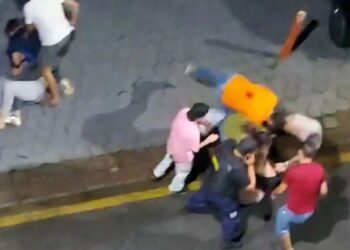 [Vídeo] Briga generalizada em Jaraguá do Sul termina com mulheres feridas