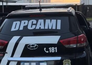 Mulher e crianças de 3 e 6 anos são mantidos em cárcere privado em Joinville