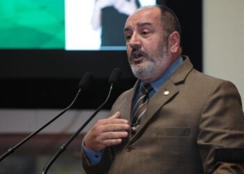 Diretor do Procon de SC é afastado após investigação de assédio sexual contra funcionária