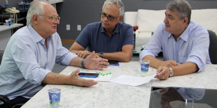 Franzner terá apoio de Lunelli e Caropreso à reeleição em Jaraguá, afirma jornalista Prisco Paraíso