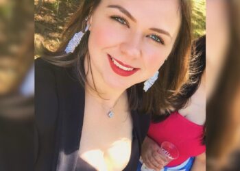 Mulher morre enquanto cortava grama em SC