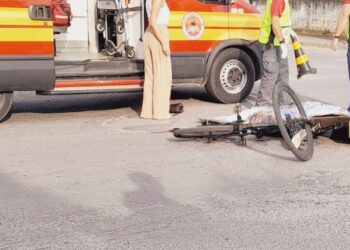 Ciclista morre atingida por caminhão em Barra Velha
