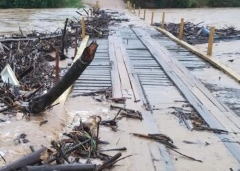[Fotos] Enxurrada causa estragos no município de São João Batista, em SC
