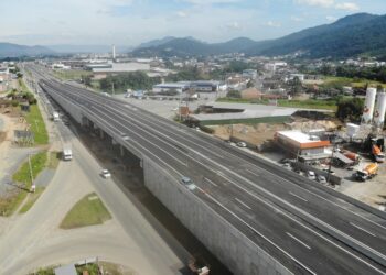 [Vídeo] Com cerca de R$ 30 milhões de investimento, viaduto do Guamiranga, em Guaramirim, é liberado para tráfego