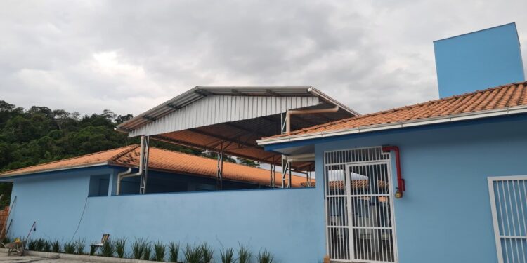 [Fotos] Nova escola será inaugurada em Guaramirim