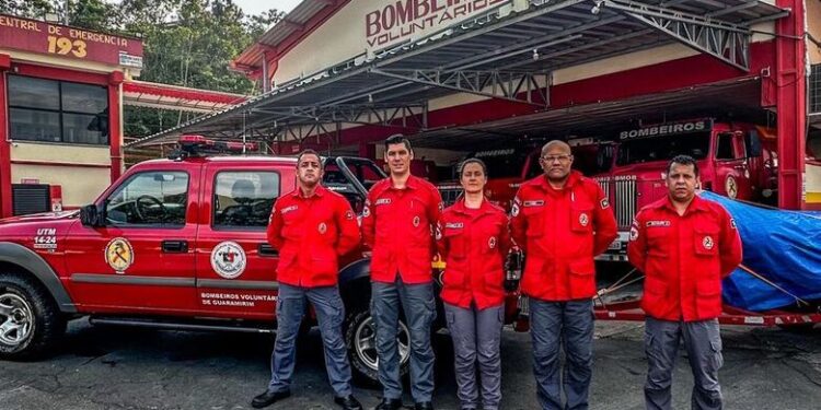 Bombeiros de Guaramirim seguem para apoio em operação no Rio Grande do Sul