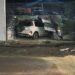 Carro invade clínica em Jaraguá do Sul