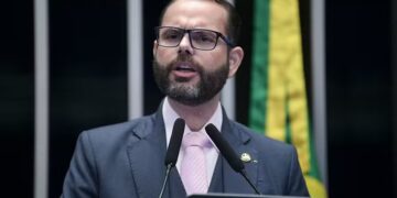 TSE pede mais provas em processo que pode cassar senador Jorge Seif