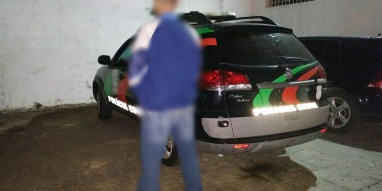 Homem é preso após ser acusado de estuprar a própria filha em Barra Velha