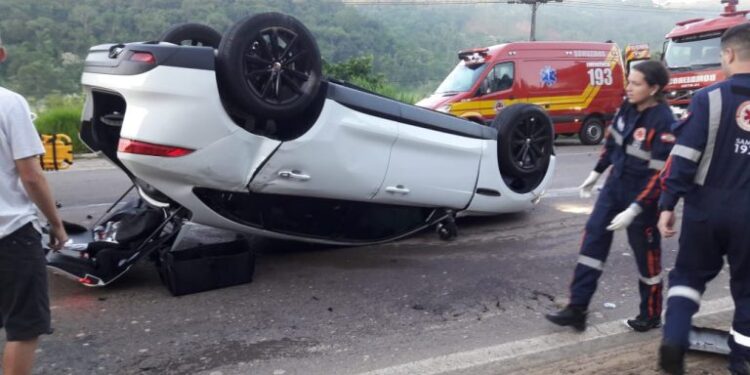Motorista do Jaguar acusado de provocar mortes na BR-470 vai a júri
