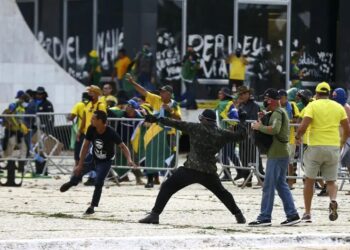 Polícia Federal realiza fase da Operação Lesa Pátria em Rio do Sul