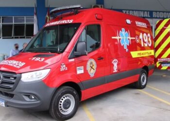 Jovem morre após acidente entre carro e caminhão em Massaranduba