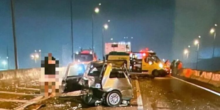 Acidente com morte deixa BR-101 interditada em Santa Catarina