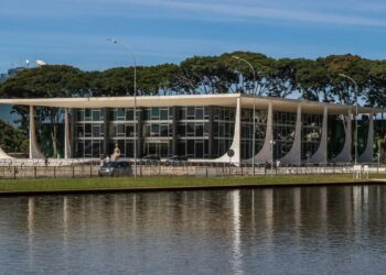 Supremo fixa 40g de maconha para diferenciar usuário de traficante