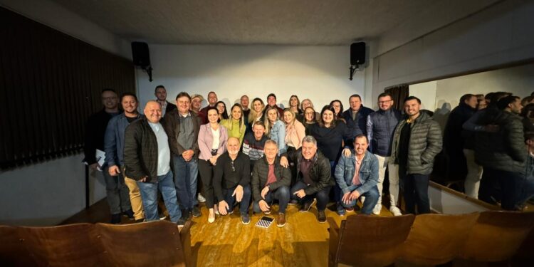 PSDB de Jaraguá do Sul reúne pré-candidatos pra alinhar estratégias para as eleições