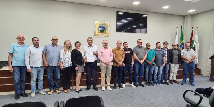 Municípios da Amvali recebem mais de R$ 17 milhões em emendas do deputado Antídio Lunelli