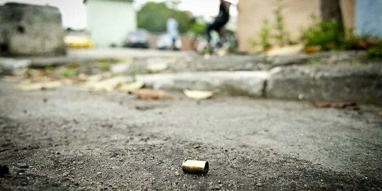 Mortes violentas no Brasil diminuem 3,4% em 2023